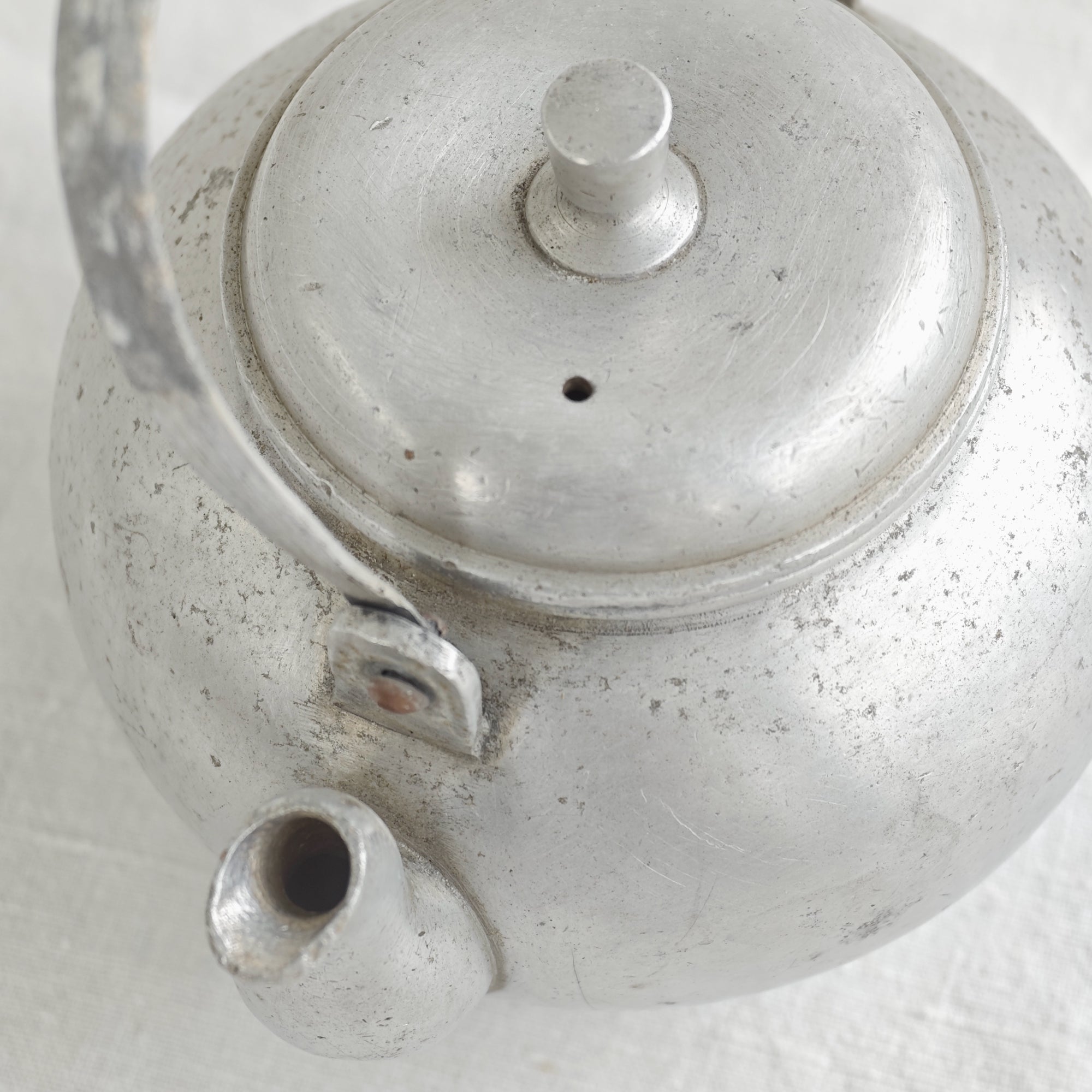 Aluminium Tea Pot