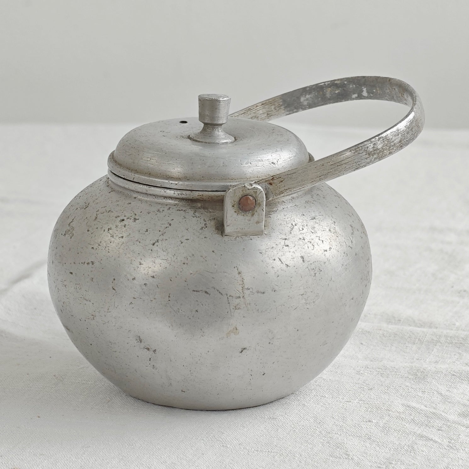 Aluminium Tea Pot