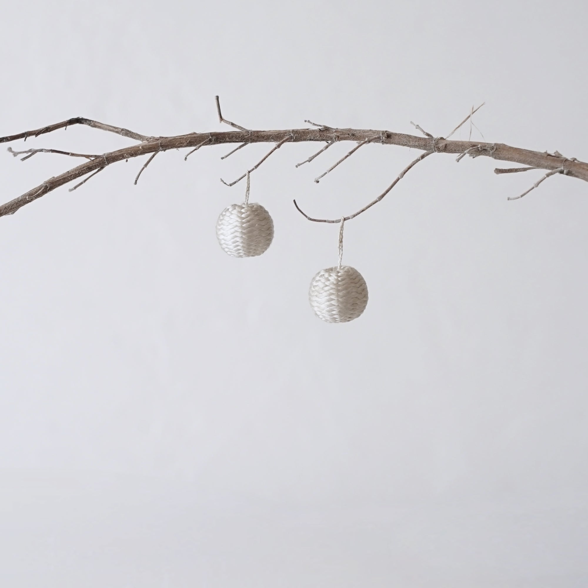 Silk Pompon