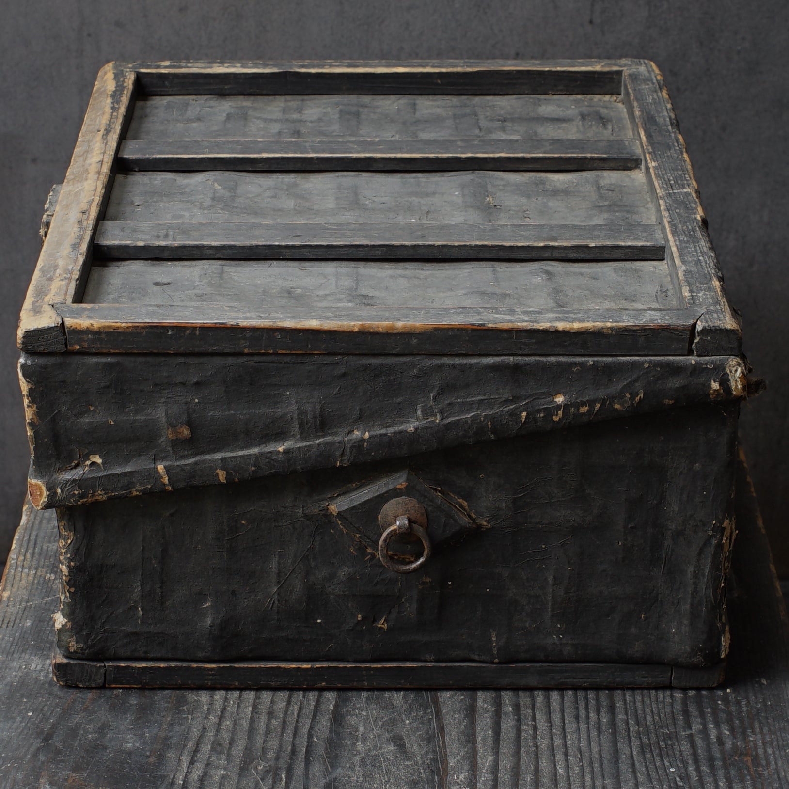 Antique Japanese Trunk (Tsuzura)