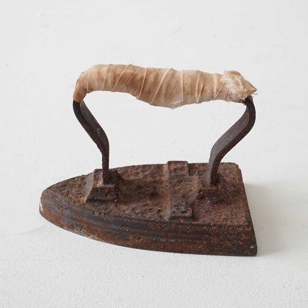 Antique Iron / France