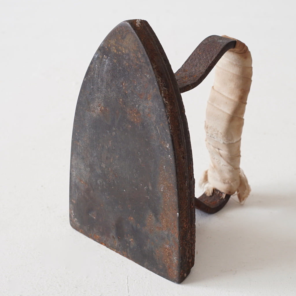 Antique Iron / France