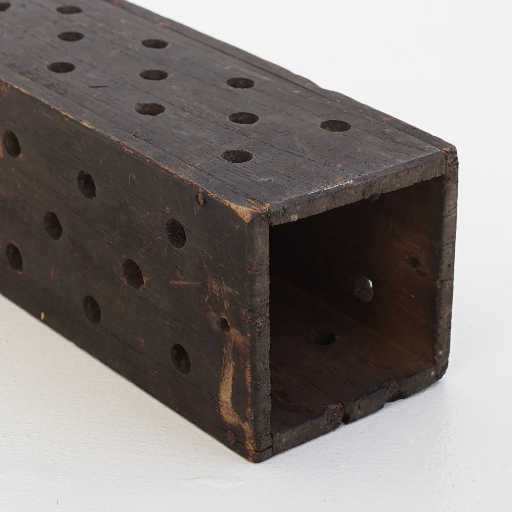 Hole Dot Holder