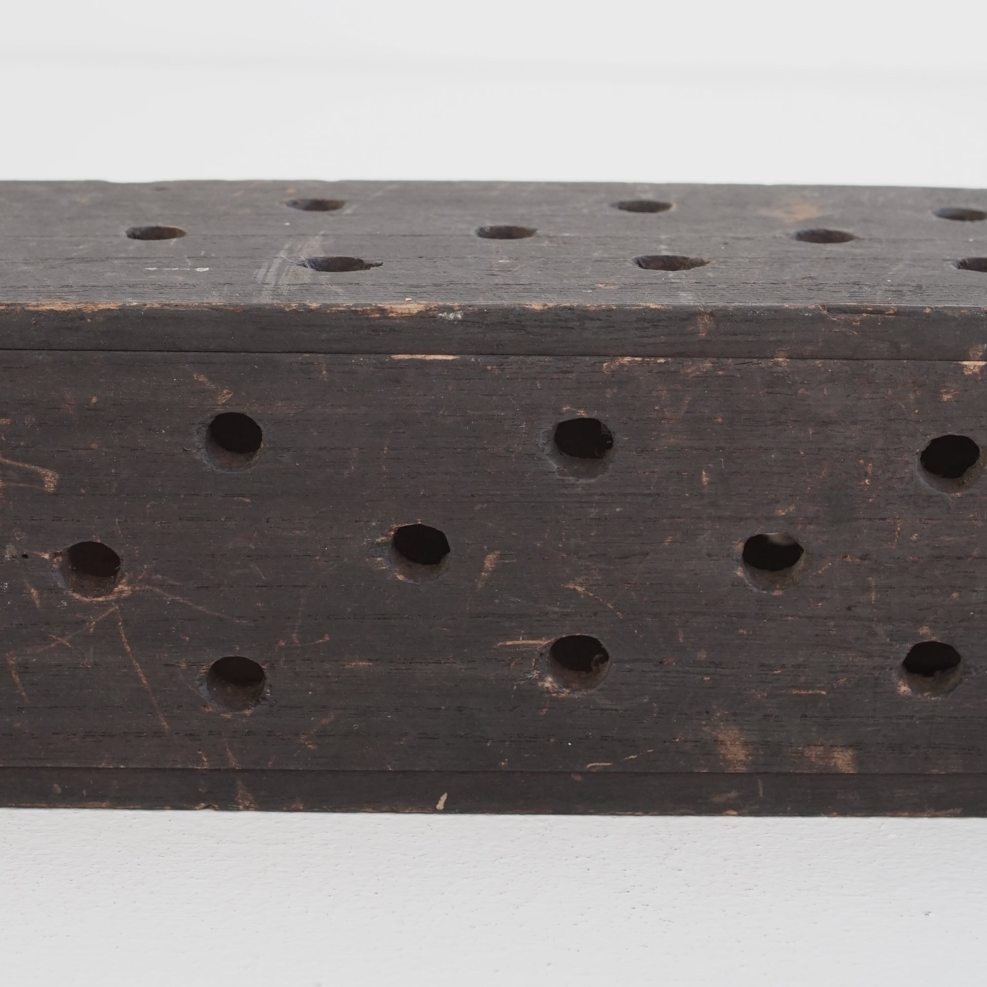 Hole Dot Holder