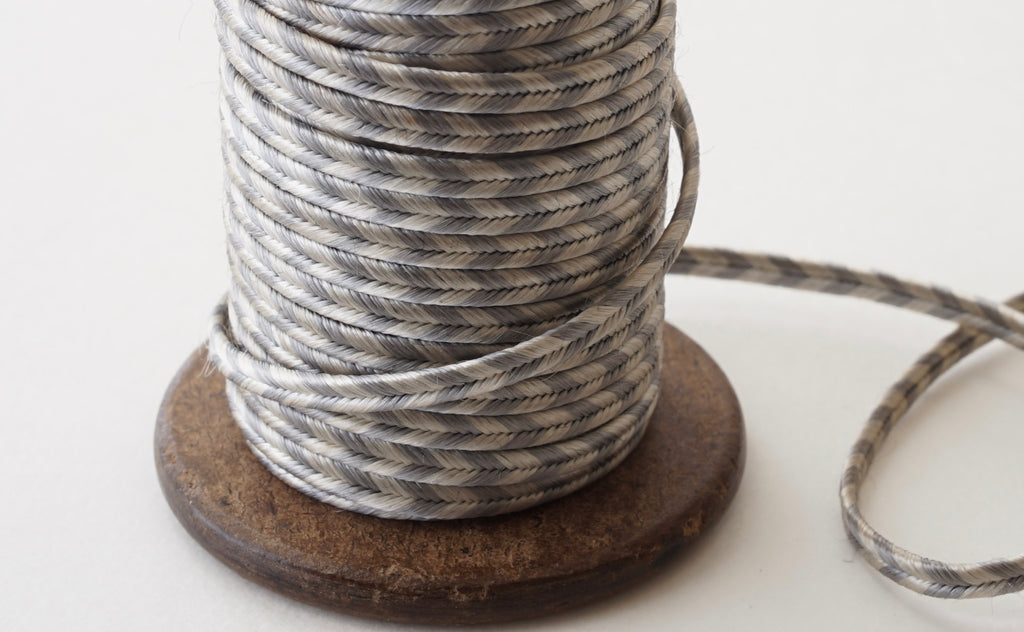 Silk Cord - Blue gray x White silver -