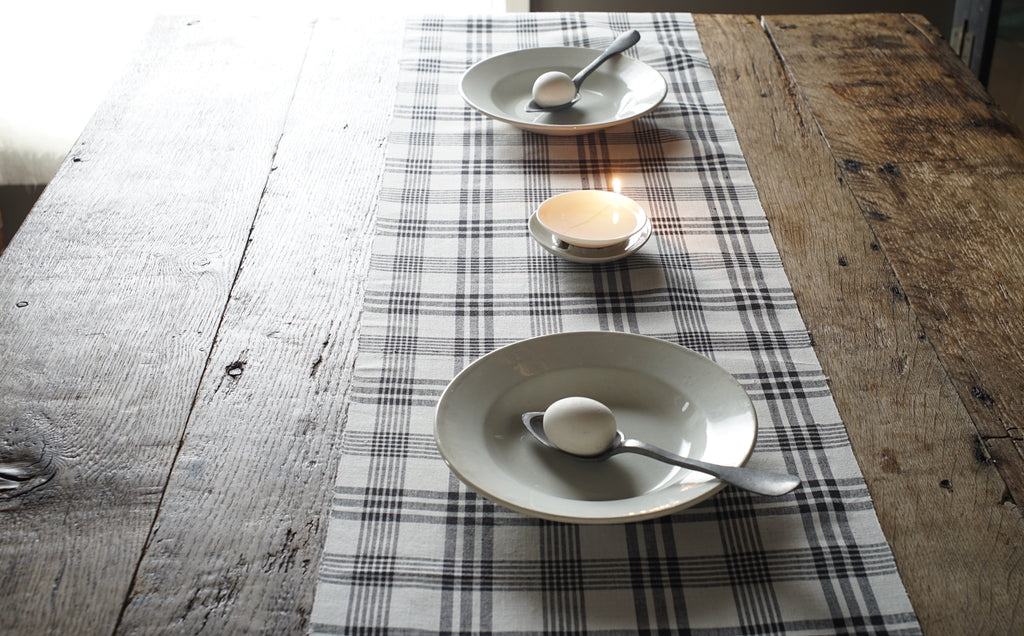 Black & Ecru Checked Cloth