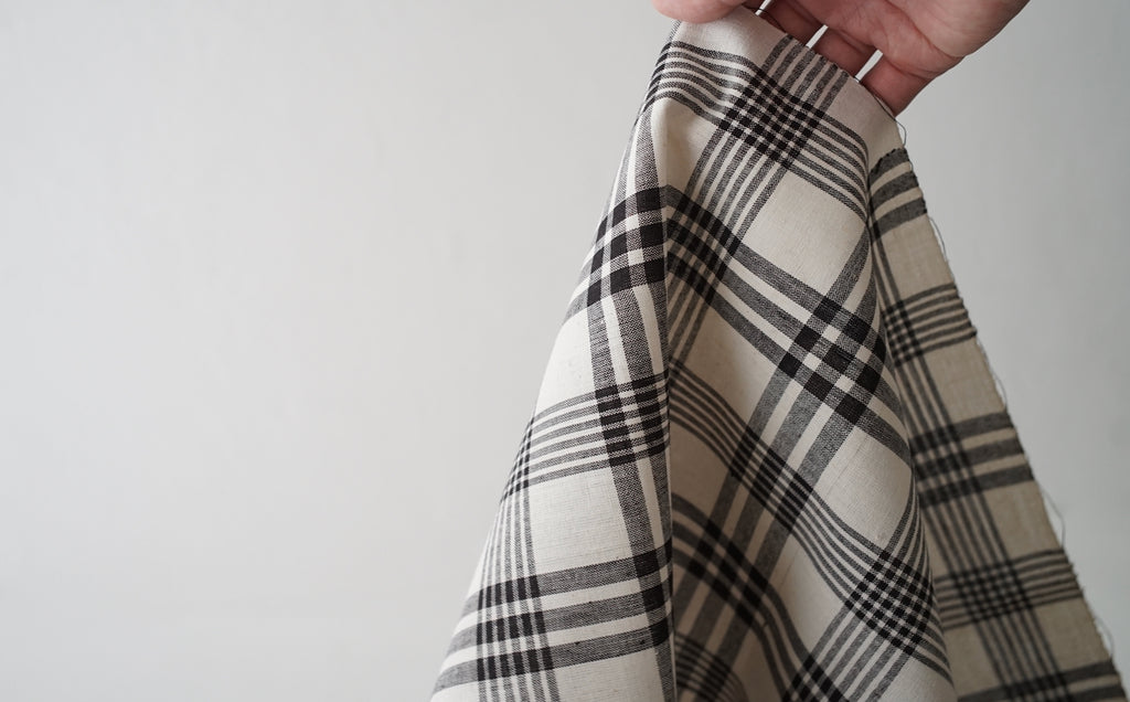 Black & Ecru Checked Cloth
