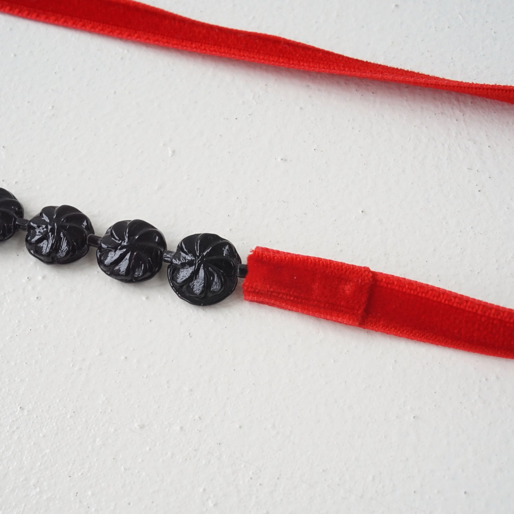 Pottery Flowers Necklace