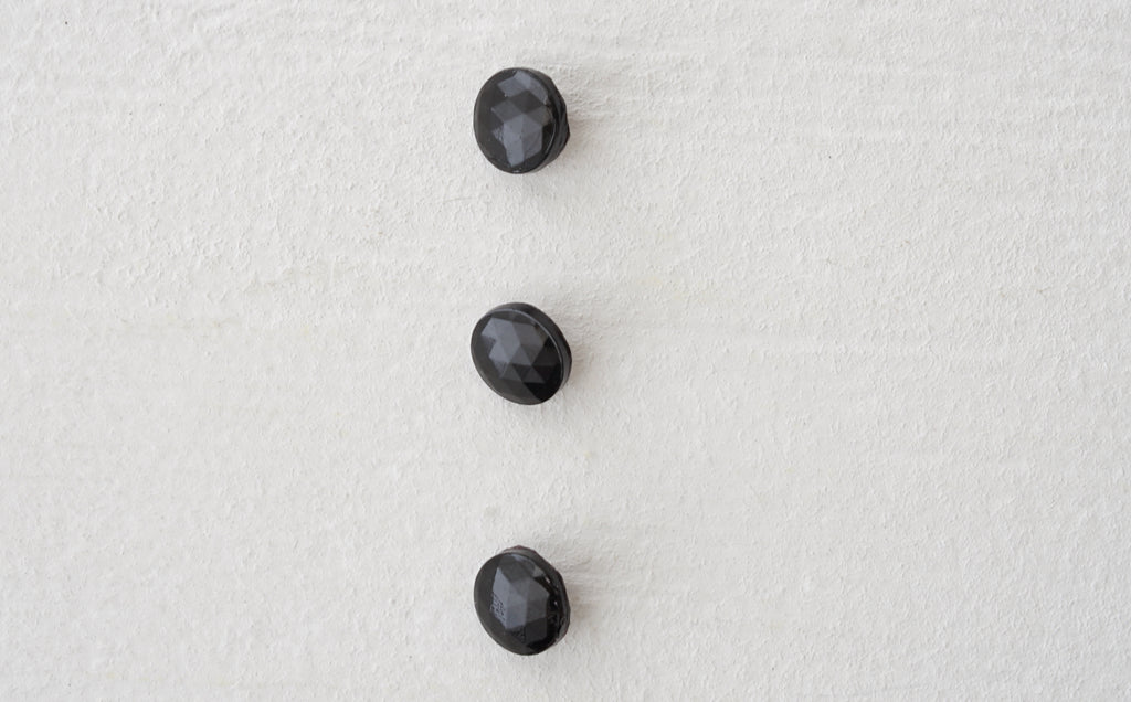 Black Glass Button - S -