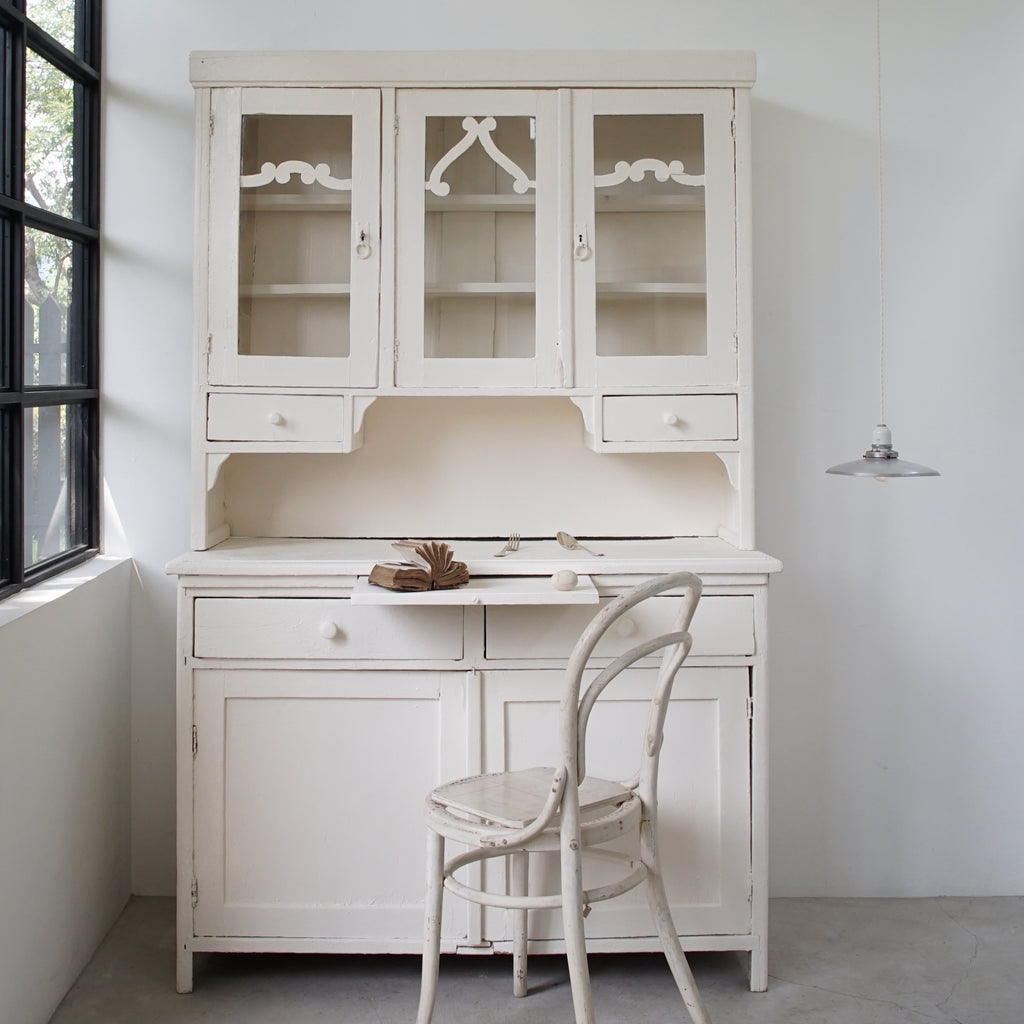 White Cabinet