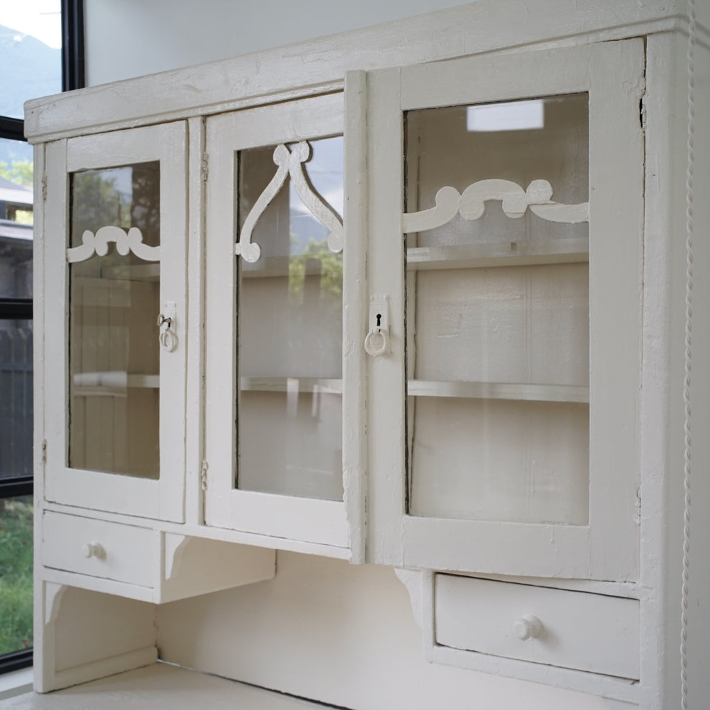 White Cabinet