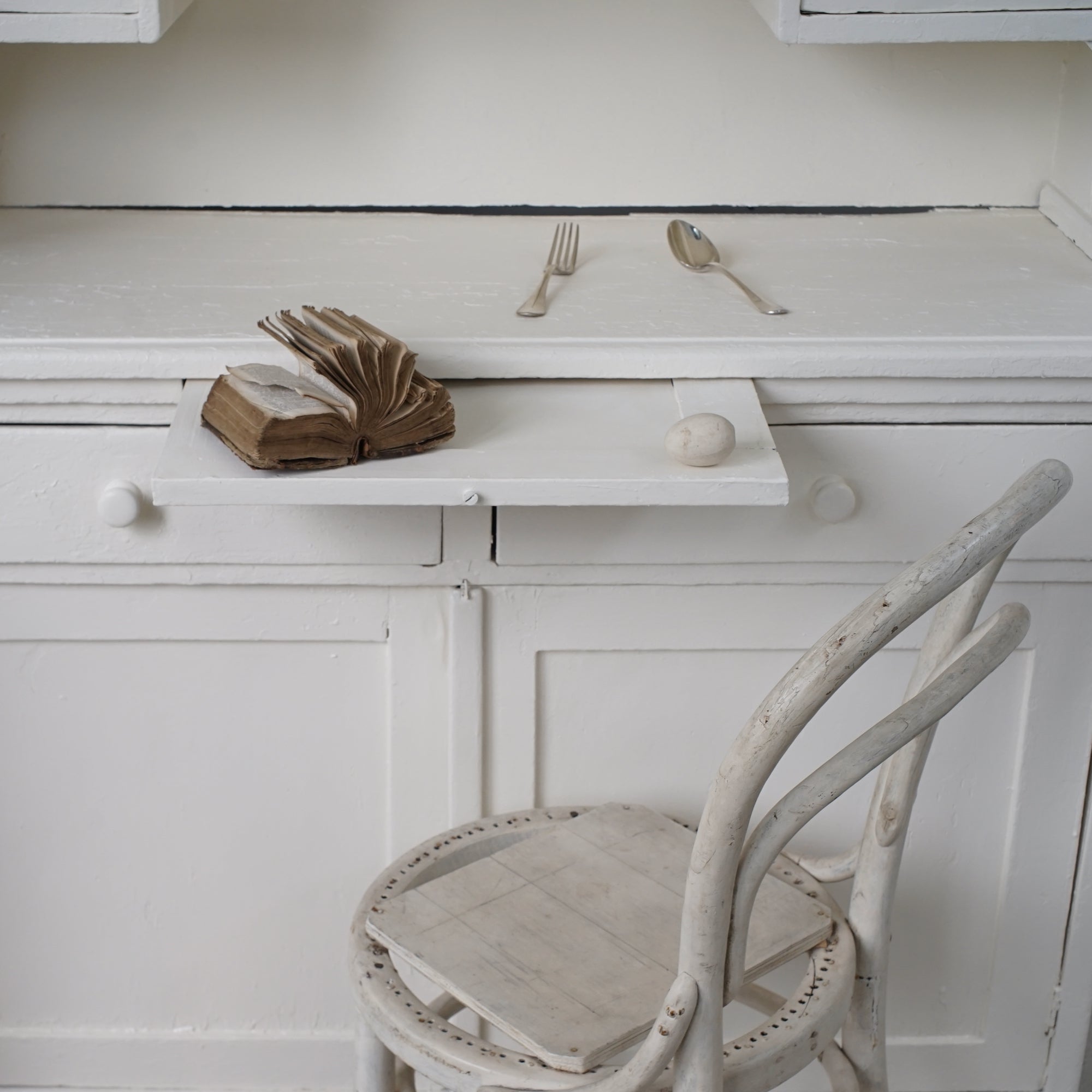 White Cabinet