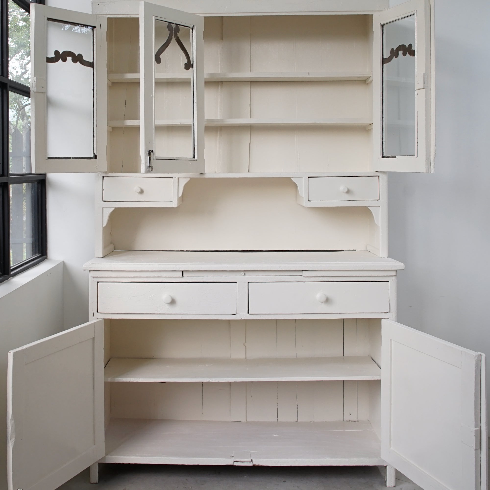 White Cabinet