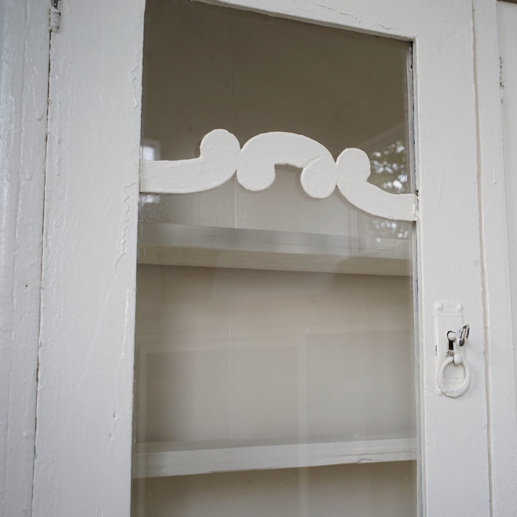 White Cabinet