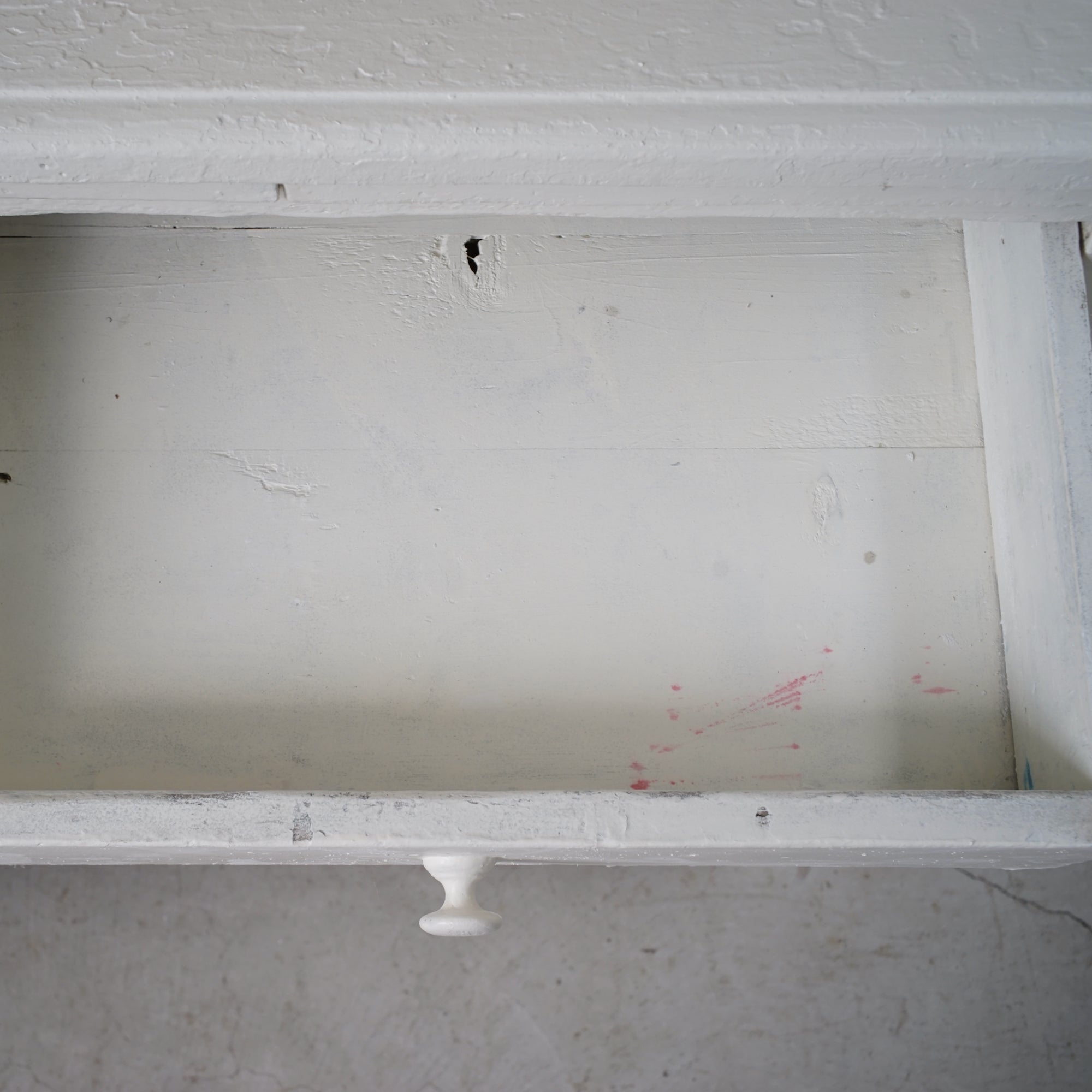White Cabinet