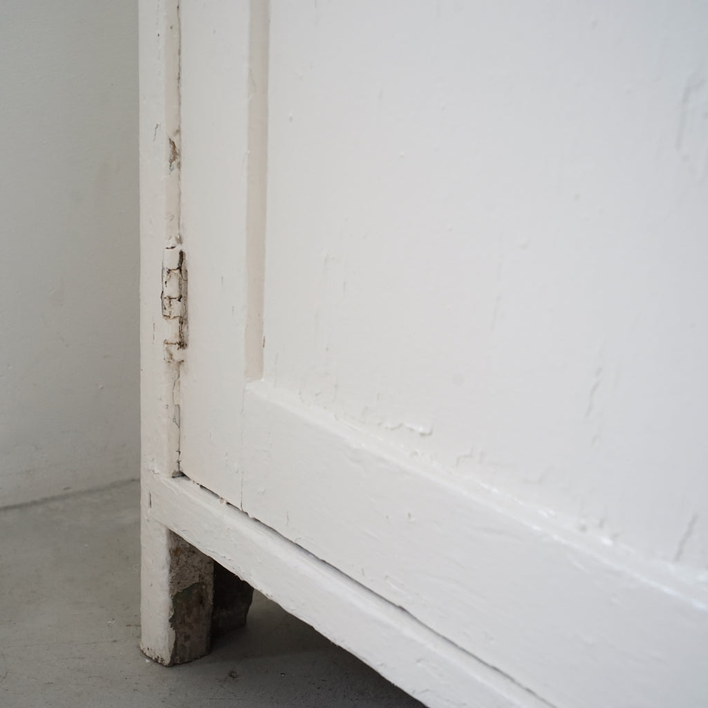 White Cabinet
