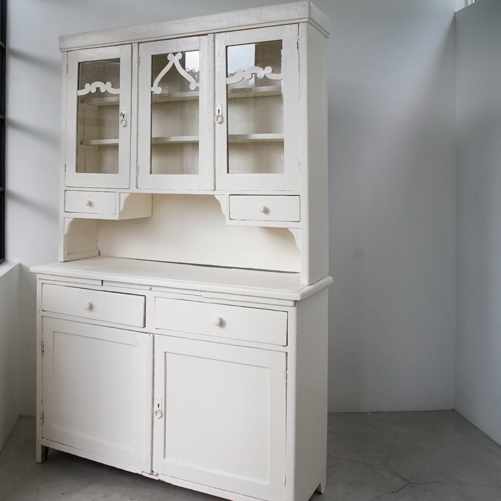 White Cabinet