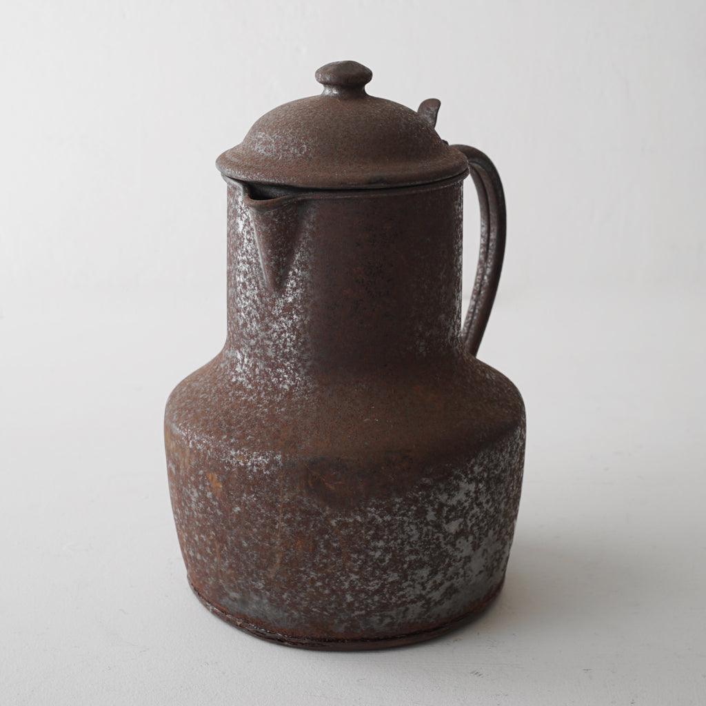 Iron Pitcher / France
