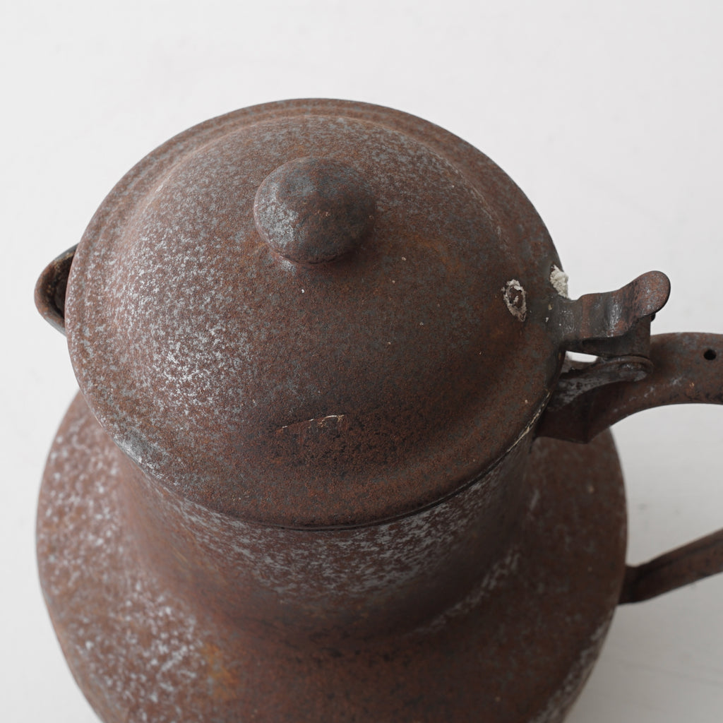 Iron Pitcher / France