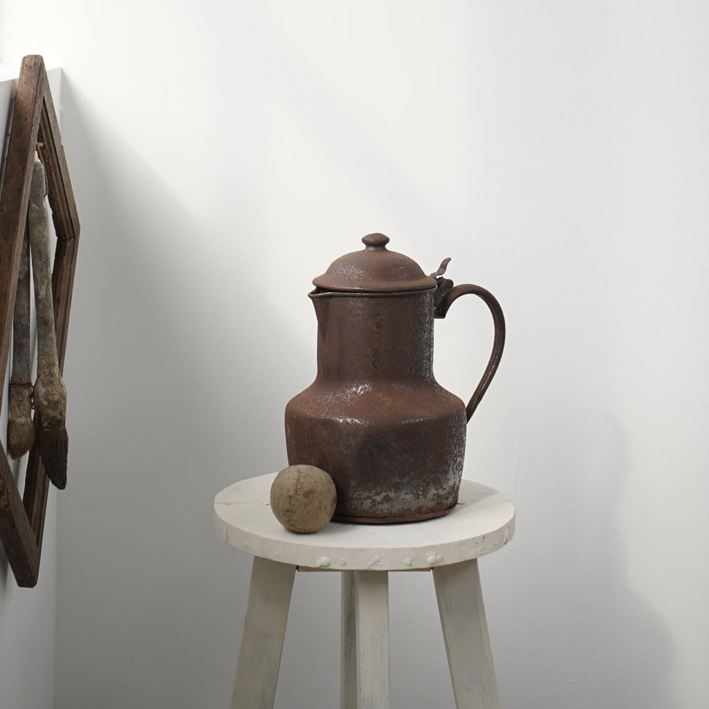 Iron Pitcher / France